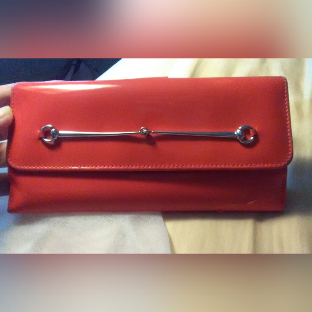 VINTAGE GUCCI WALLET ORANGE W/ SILVER METAL PATENT LEATHER. READ DESCRIPTION - Picture 8 of 14